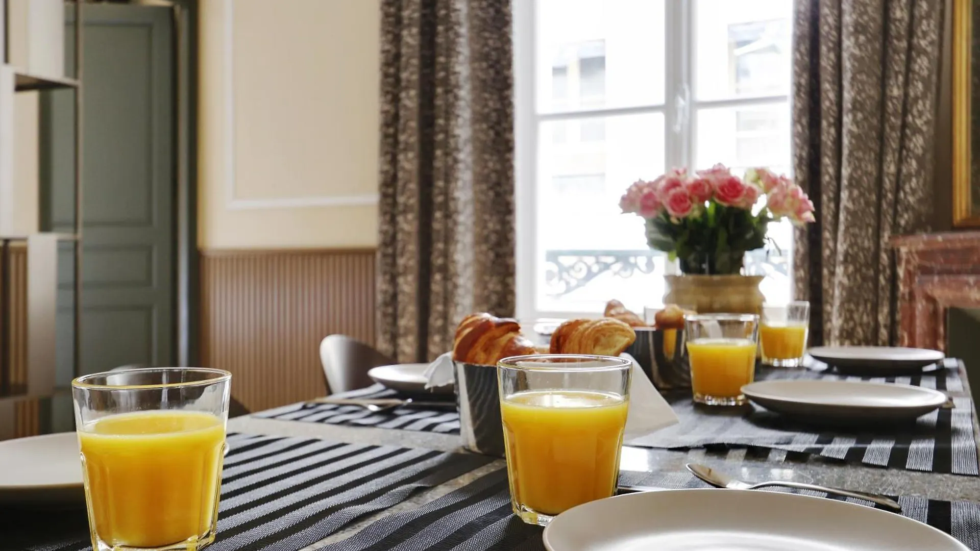 Pick A Flat'S Apartments In La Madeleine-Opera - Rue De L'Arcade Paris France